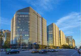 成都搭配UC由色护肤品服务热线