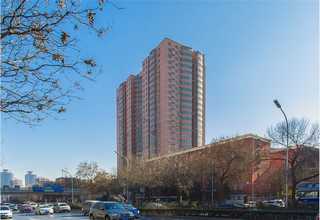 1206贴片电容10UF